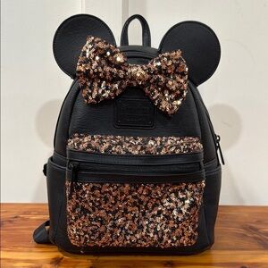 Loungefly Disney Parks Minnie Mouse Bow Sequin Black Belle Bronze Mini Backpack